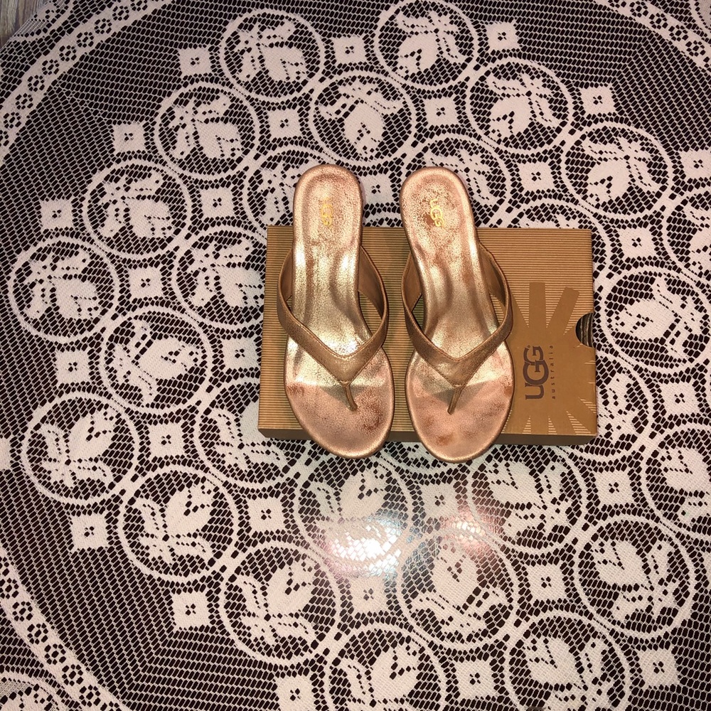 Ugg W Natassia gold and cork wedges - size 7.5